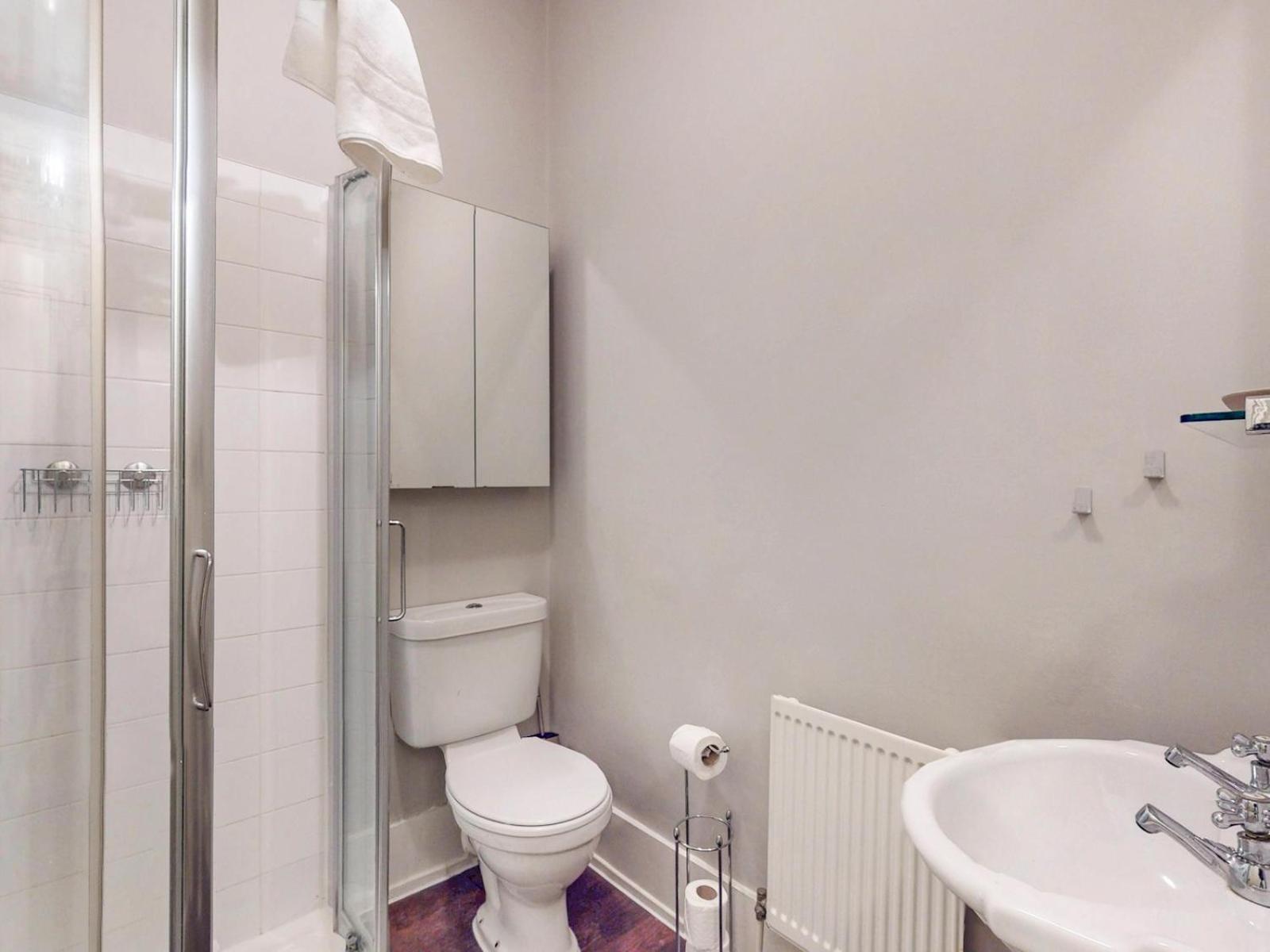 Pass The Keys Cozy Bloomsbury Flat Near Tube High Holborn