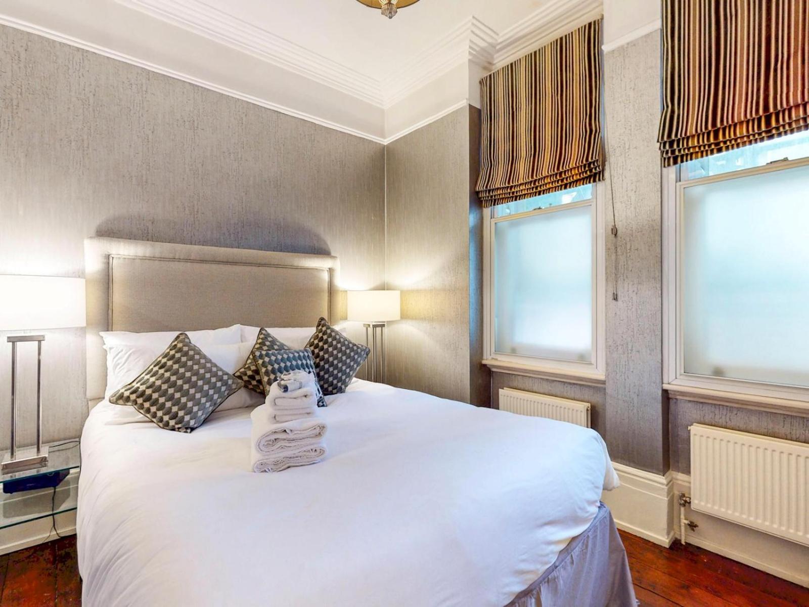Pass The Keys Cozy Bloomsbury Flat Near Tube High Holborn London